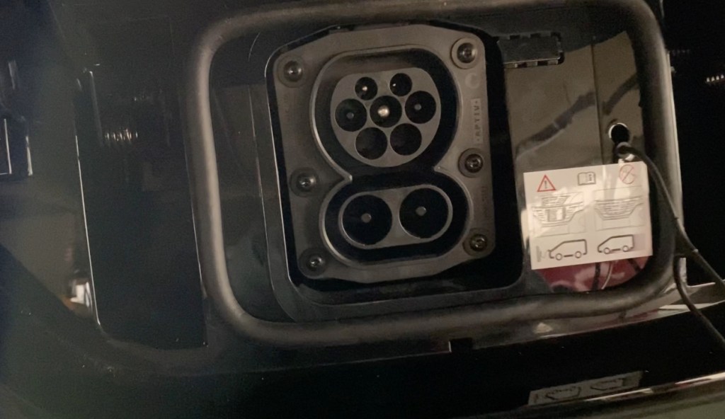 Esta imagem possuí um atributo alt vazio; O nome do arquivo é interface-de-recarga.jpg